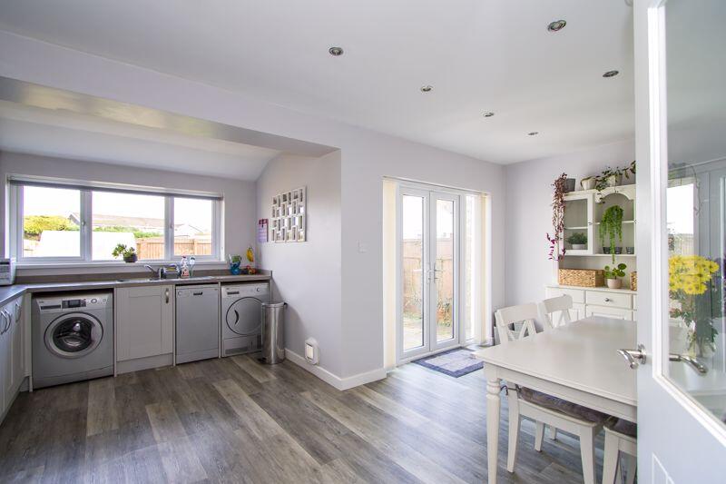 House in Dinas Powys, Vale of Glamorgan - View 3