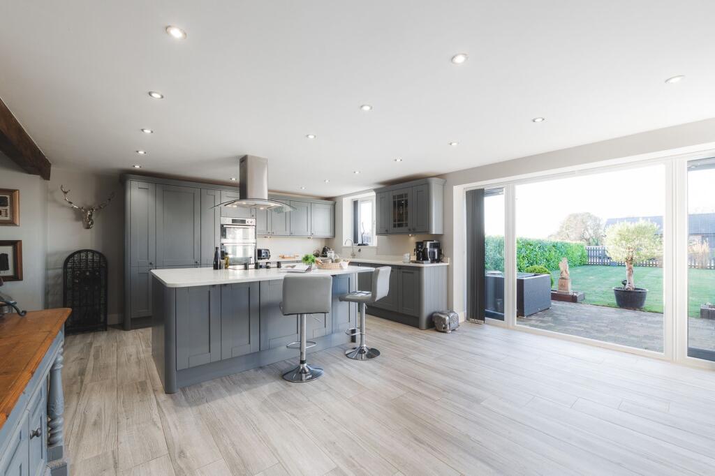 Over 3000sqft Barn - Millstone House, Well Lane, Weaverham, CW8 3PE photo 3