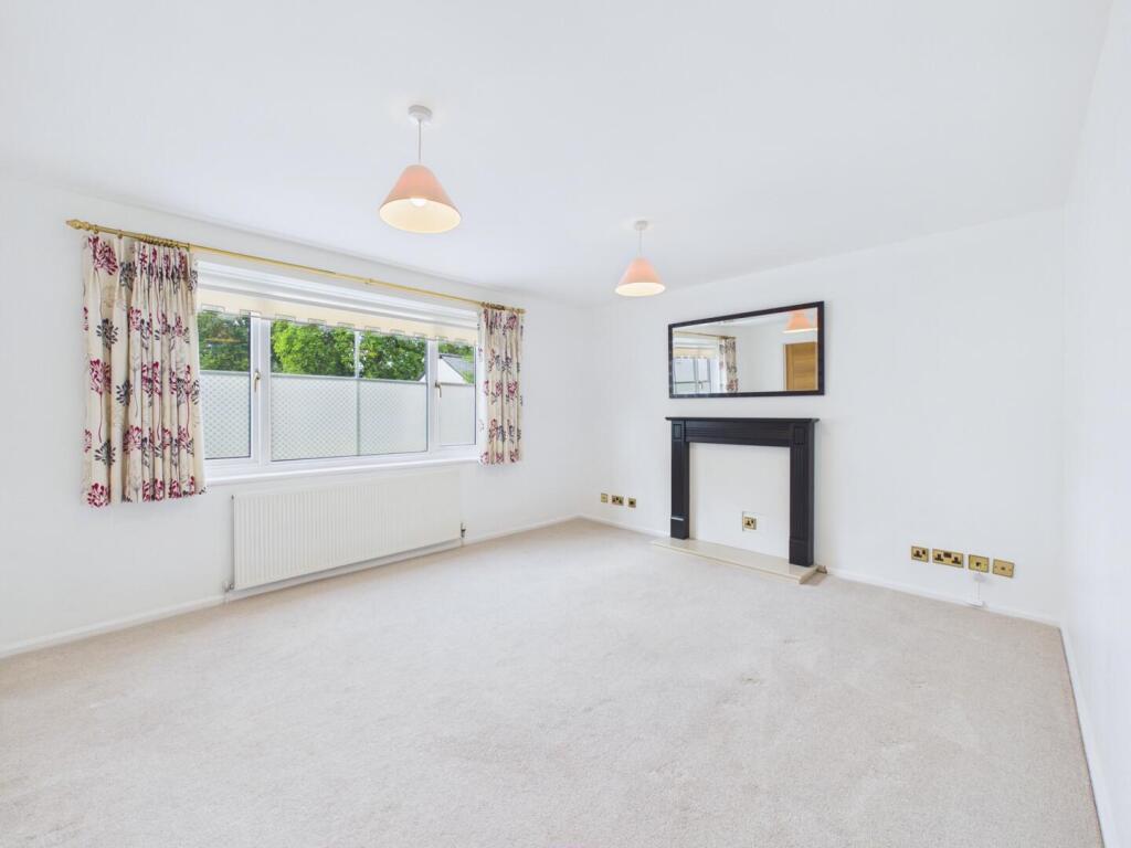 Apartment in Sheffield, South Yorkshire - View 4