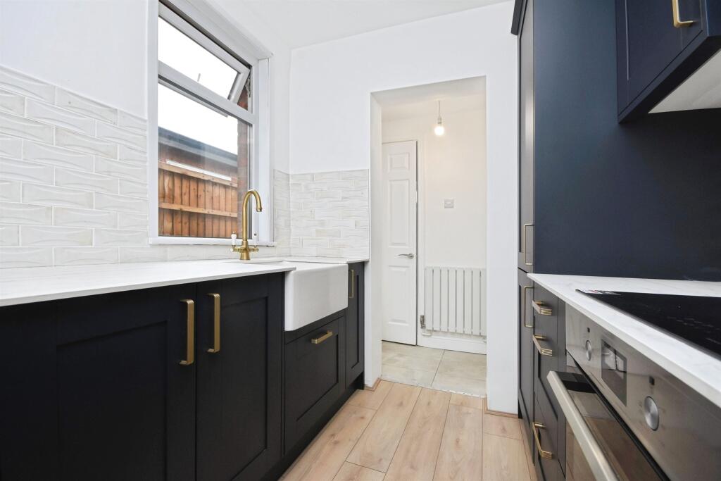 House in Brentwood, Essex - More