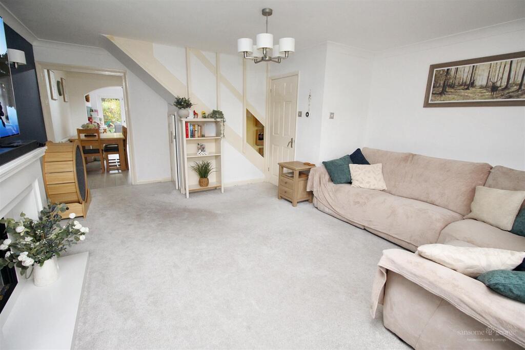 House in Reading, Holybrook - View 5