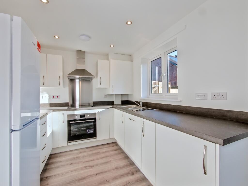 House in Catbrain, Cribbs Triangle, Almondsbury - View 3