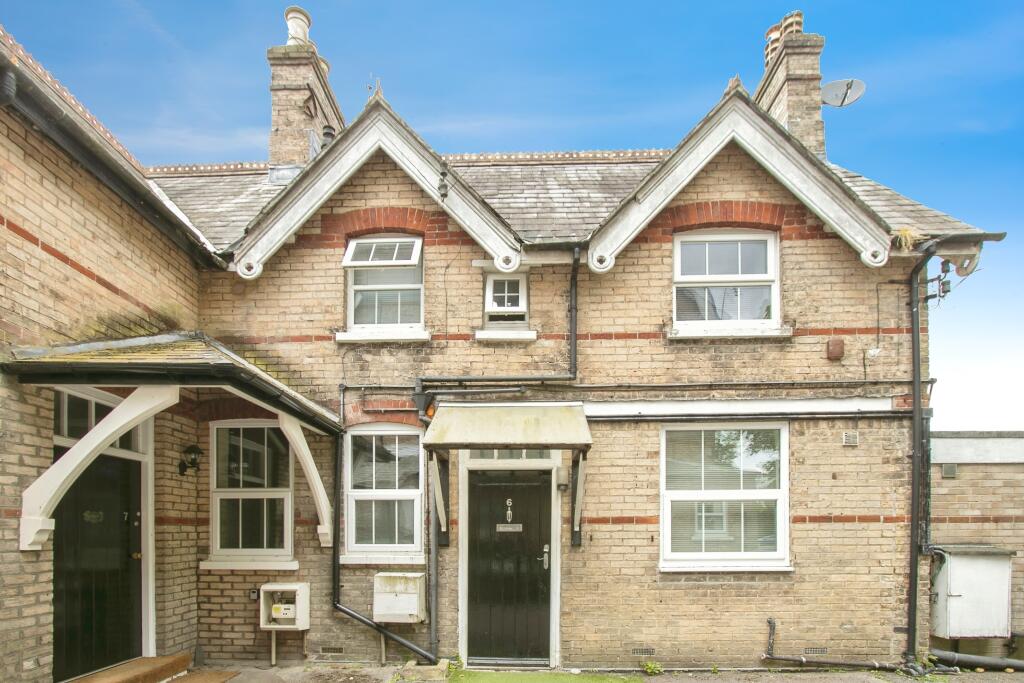 2-bed flat on Wimborne Road, BOURNEMOUTH, Dorset, BH2, £230,000