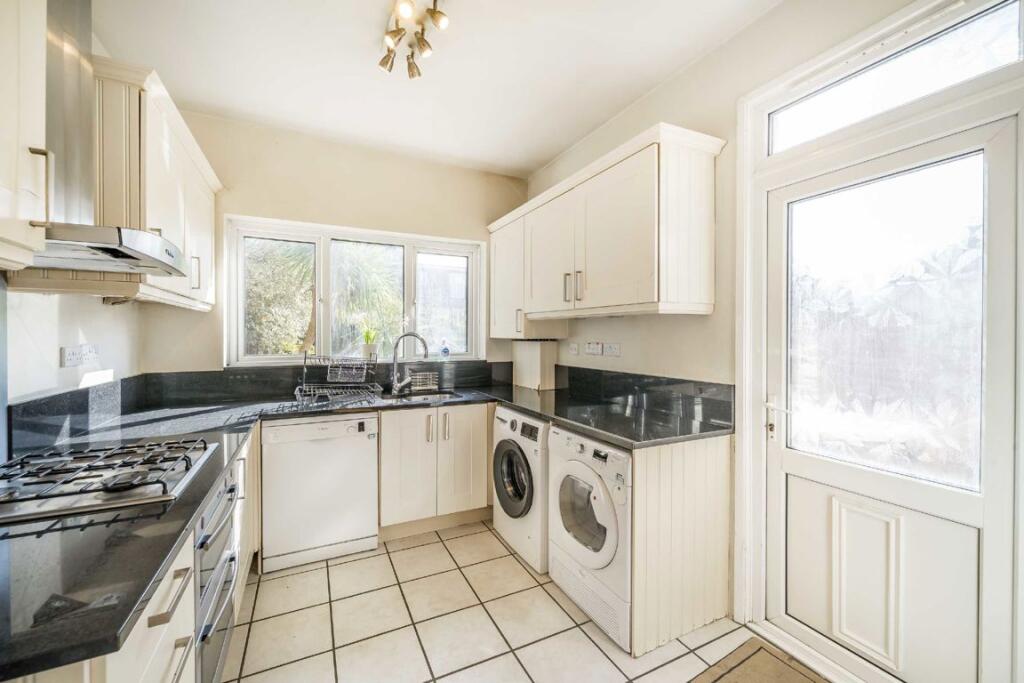 House in London, Streatham - View 3