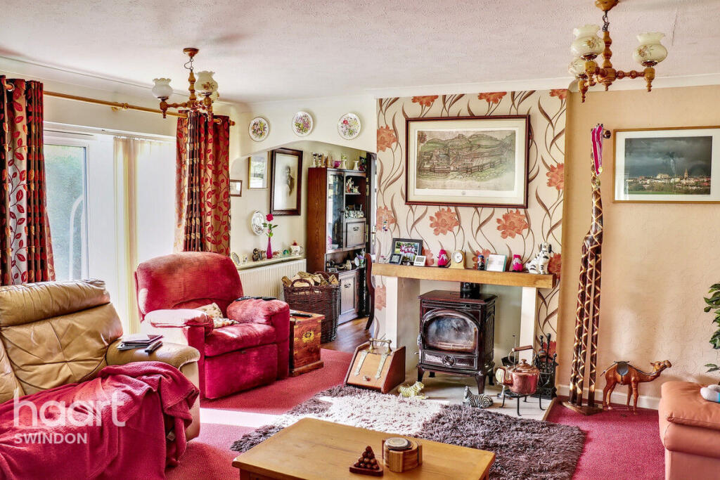 4 bed detached - Common Road, Malmesbury image 3