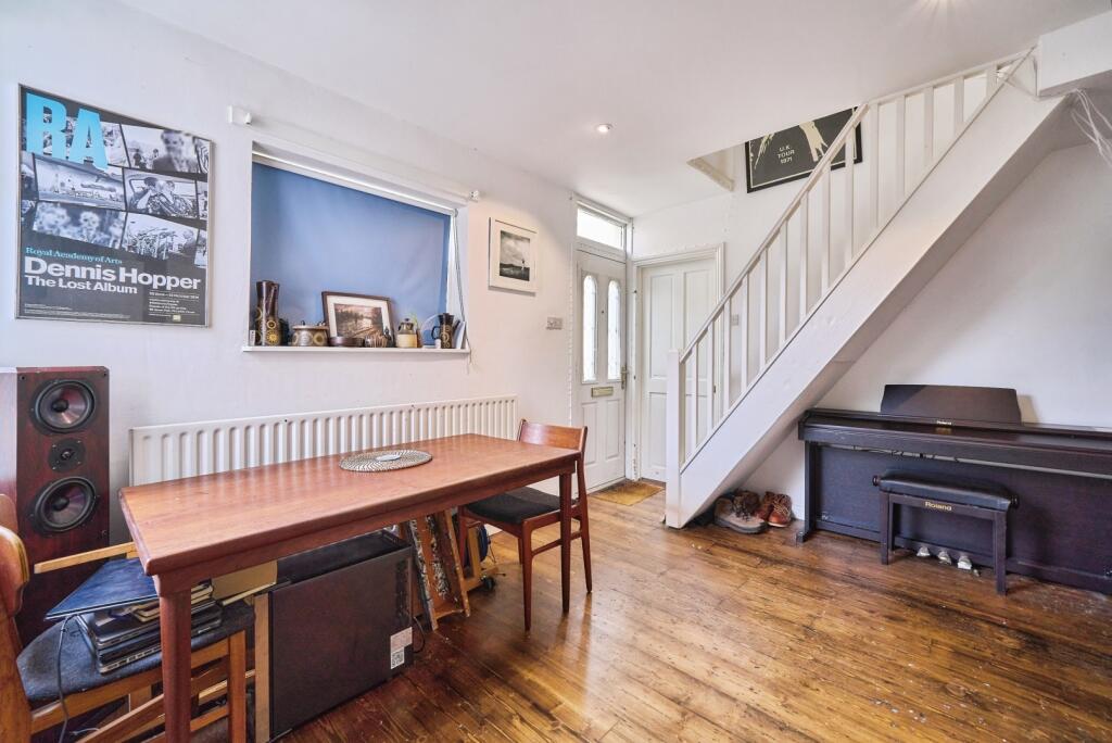 House in Spelthorne, Surrey - View 4