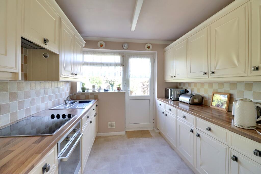 House in Waterlooville - View 4