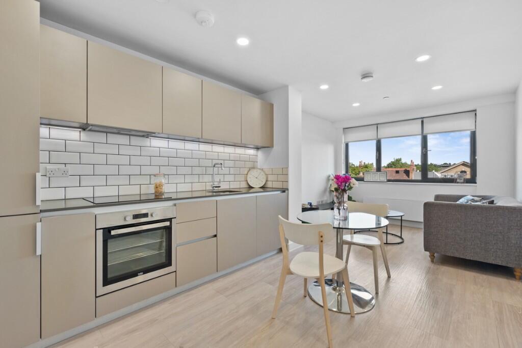 Apartment in Milton Keynes - More