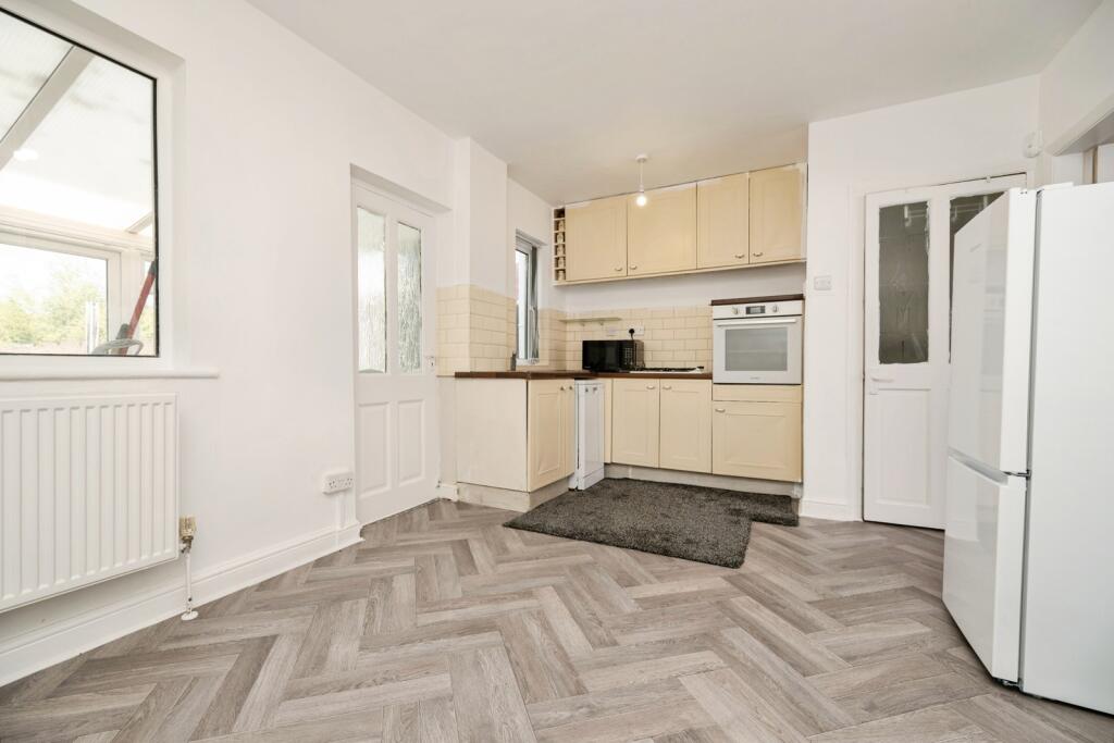 House in Sandwell, West Midlands - View 4
