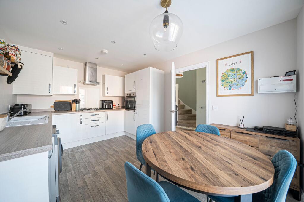 House in Salisbury - View 2