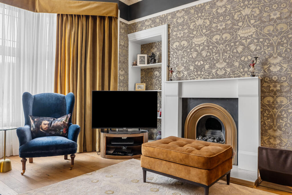 Apartment in Glasgow, South Mains, East Dunbartonshire - More