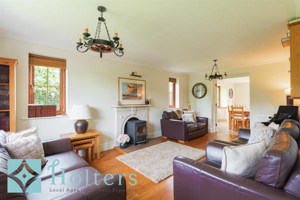 Llandyssil, Montgomery, SY15 photo 3