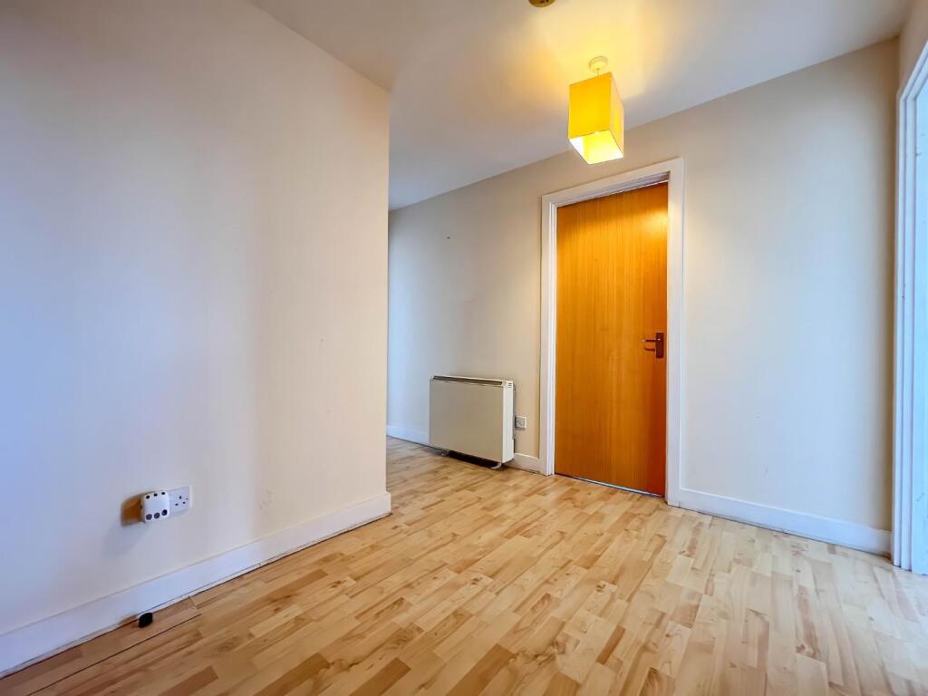 Apartment in Peterborough, Orton Longueville, Woodston - More