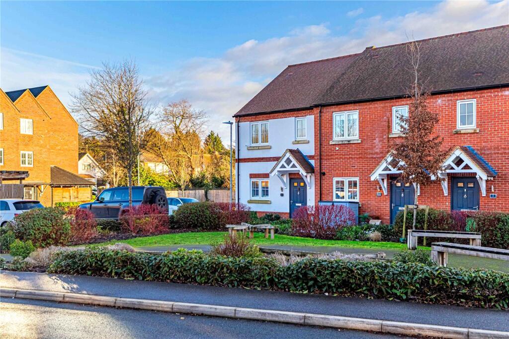 Main image of property: Lakeside Avenue, Kings Langley, Hertfordshire, WD4