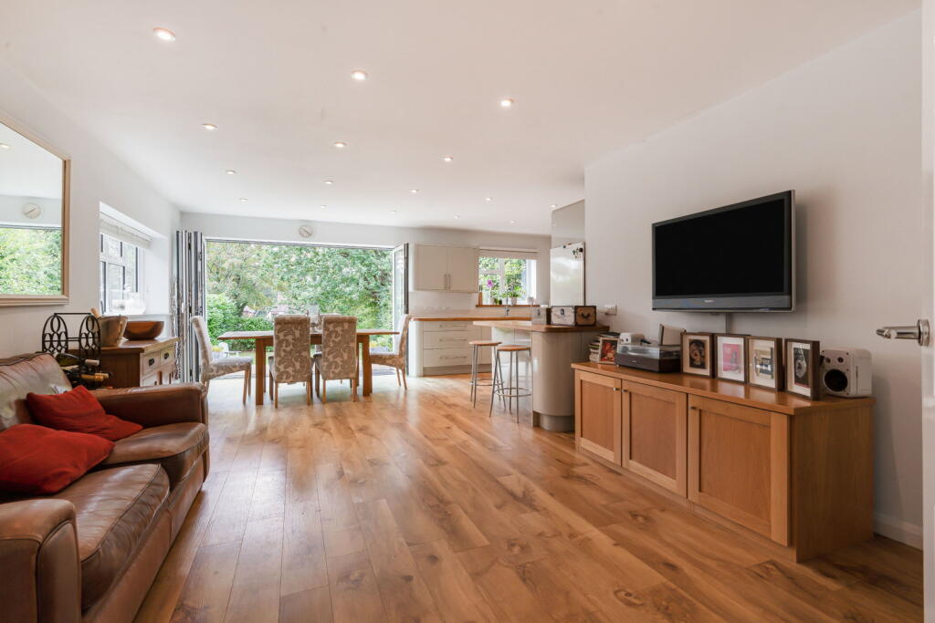 Sweetwater Lane, Shamley Green, Guildford, GU5 0UP photo 4