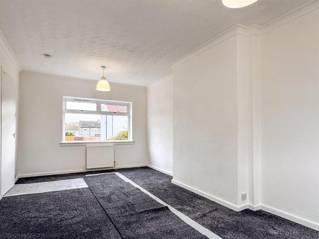 House in Wishaw, Coltness - More