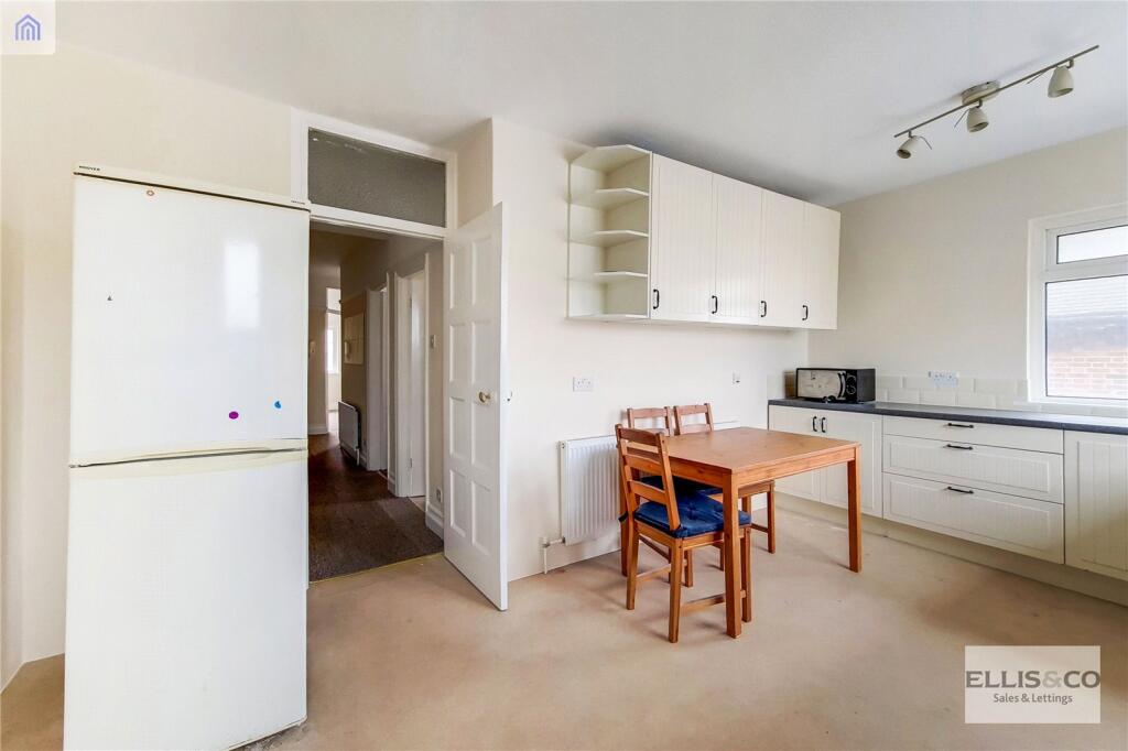 Apartment in Harrow - View 3