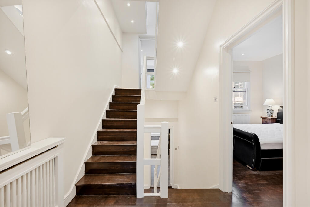 3 bedroom maisonette for rent