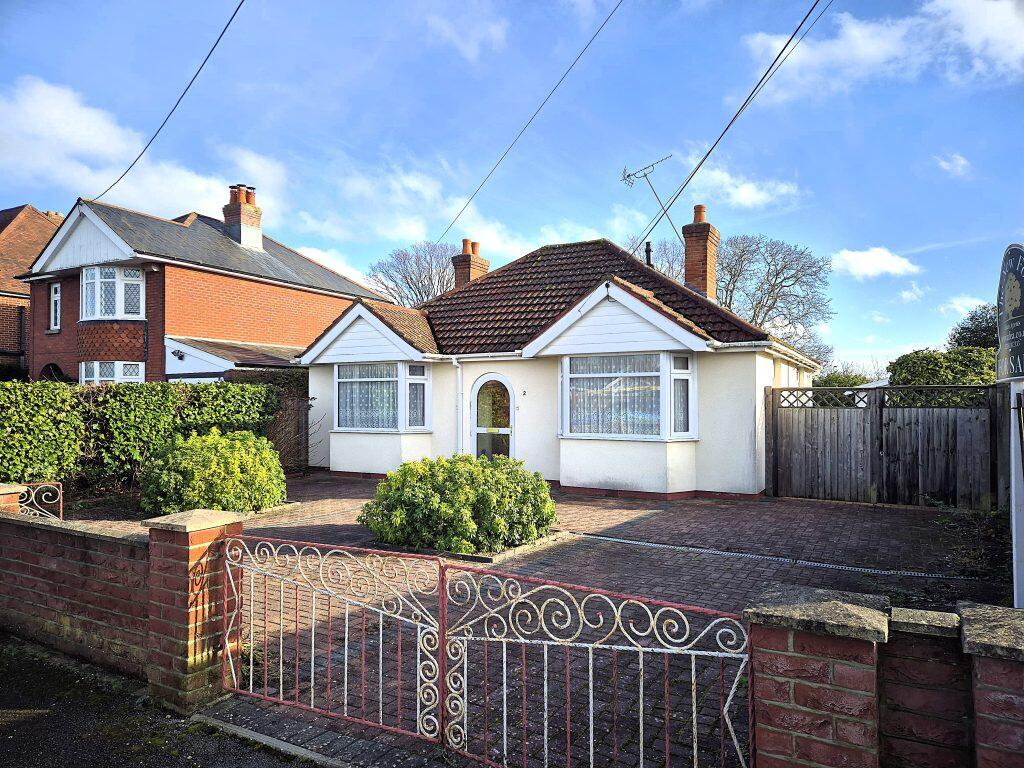 Main image of property: 2 Stannington Crescent, Totton, Southampton, SO40 3QB