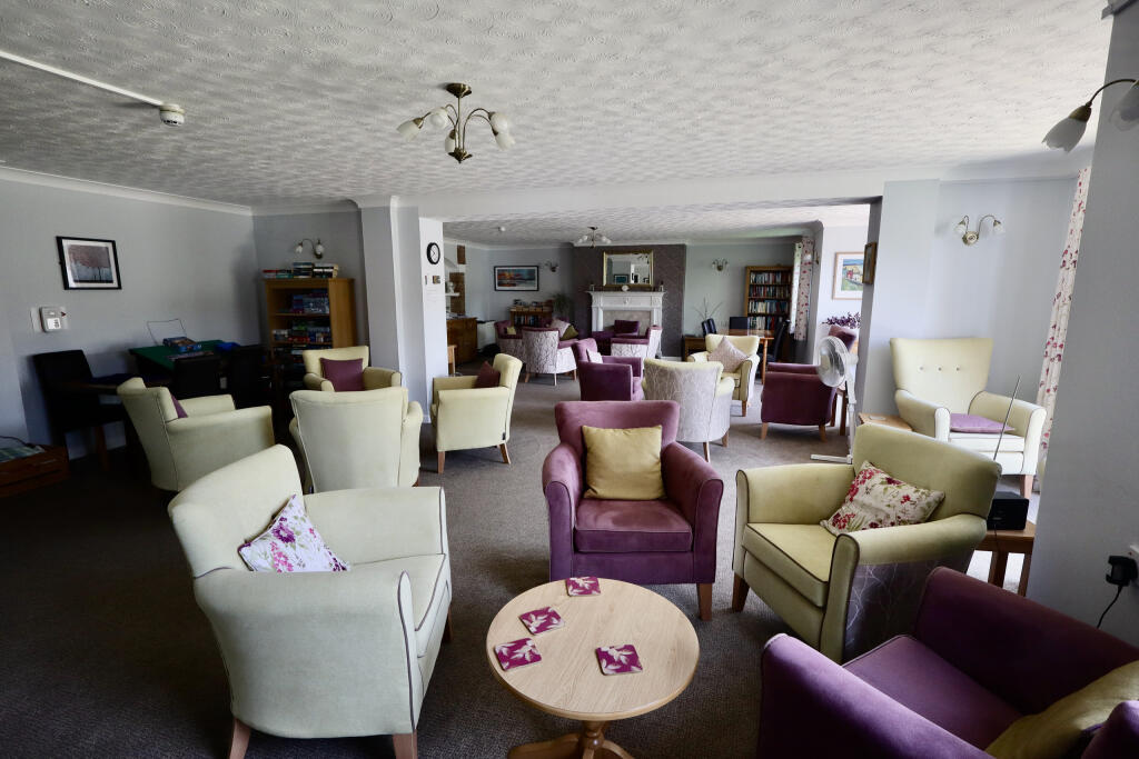 Apartment in Wells, Somerset - More