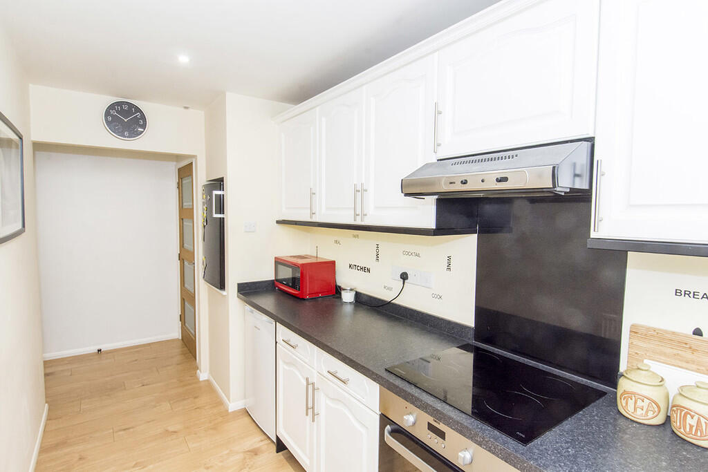 Apartment in Harborough, Little Bowden - View 5