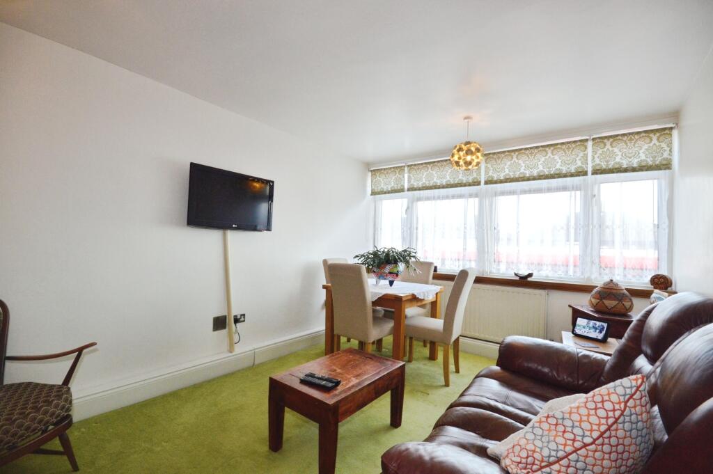 Apartment in Romford, Goodmayes, Chadwell Heath - View 3