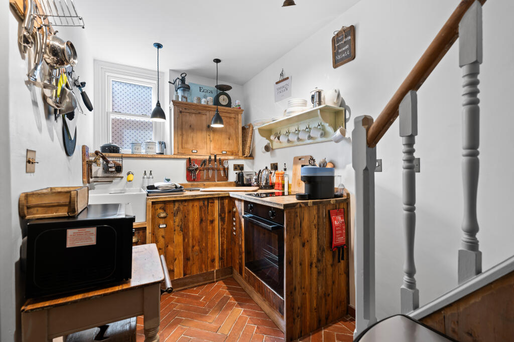 House in Derbyshire Dales, Breamfield, Wirksworth - View 4