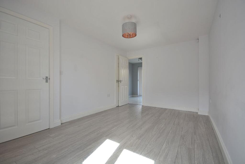 Lightning Grove, Hucknall photo 5