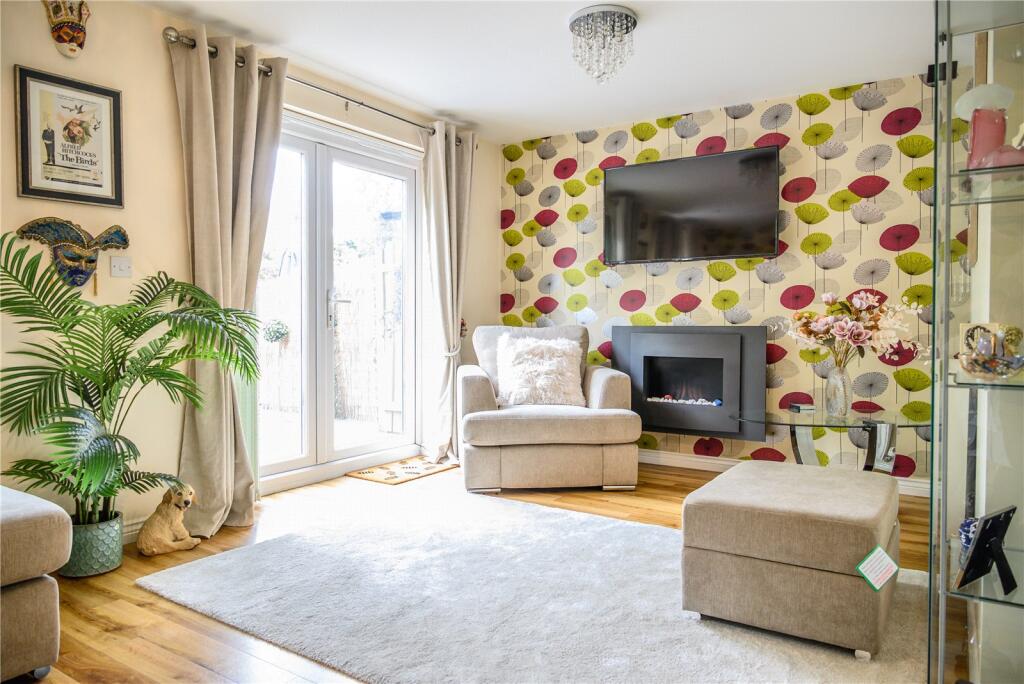 Waters Edge, New Moston, Manchester, M40 photo 4