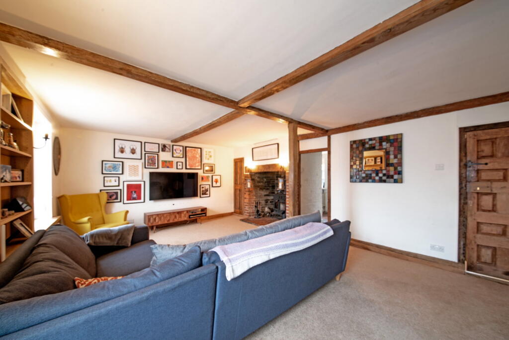 House in Tonbridge - More