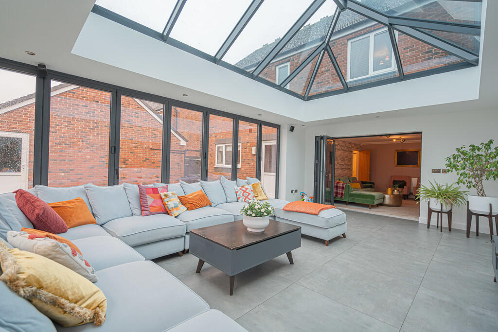 Additional image 4 of Belvedere Close