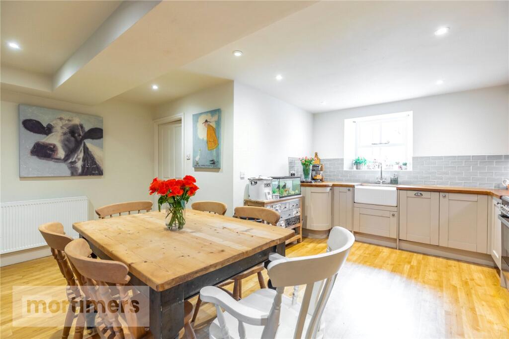 Ribblesdale Court, Gisburn, Clitheroe, Lancashire, BB7 - View 2