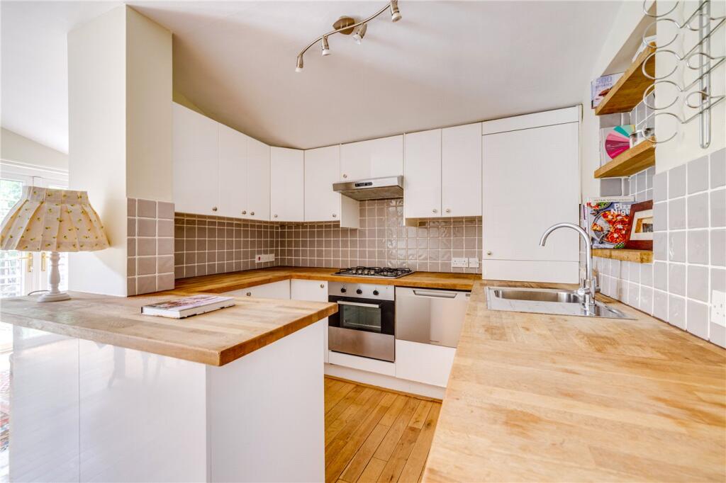 Stephendale Road, London, SW6 - View 2