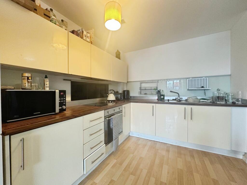 Apartment in Leeds, Mabgate, Sheepscar - View 4