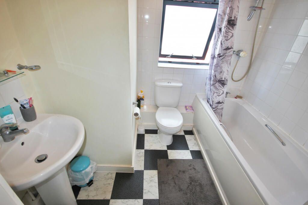 Apartment in Manchester, Strangeways - View 5