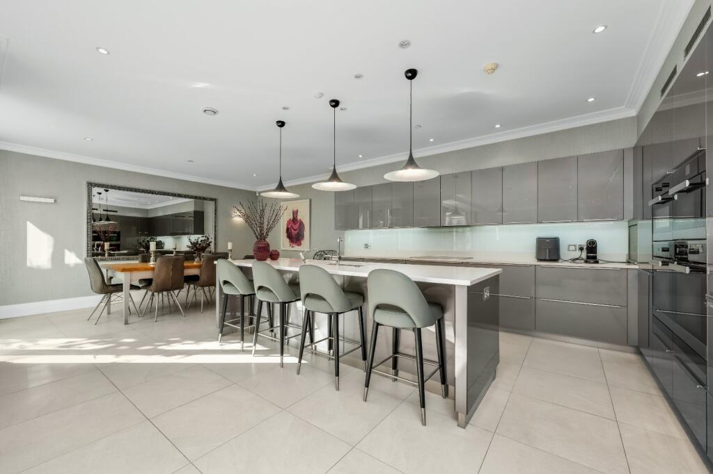 House in Elmbridge, Esher - View 5