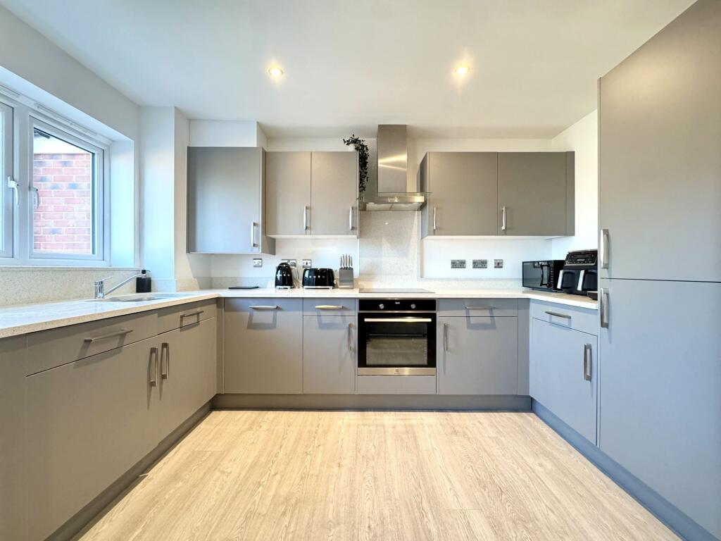 Apartment in Wantage, Wellington Gate, Grove - View 2