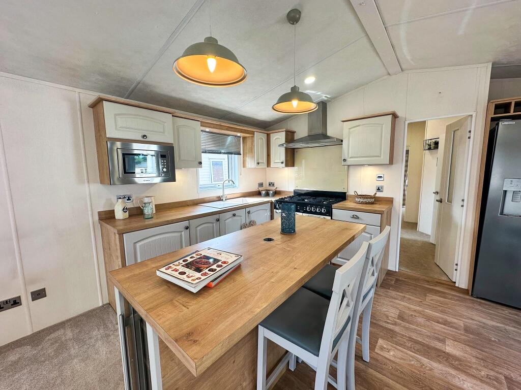 House in Portsmouth - View 2