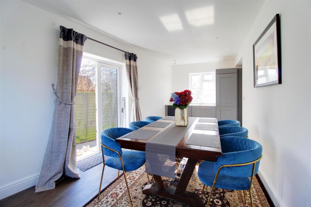 House in Hatfield, North Mymms - View 3