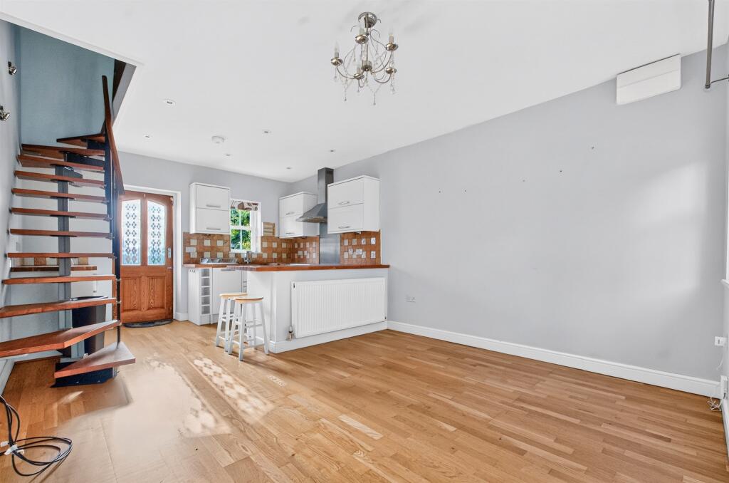 Coldharbour Lane, Harpenden photo 3