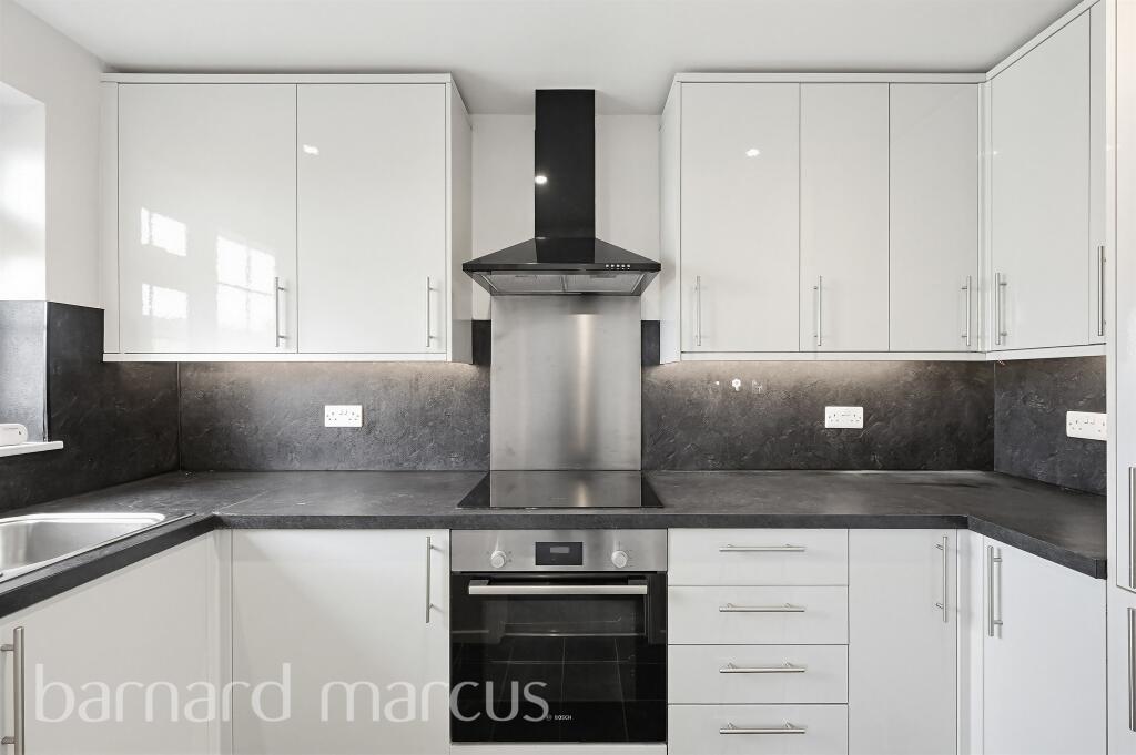 Apartment in London, Royal Borough of Kingston upon Thames - View 5