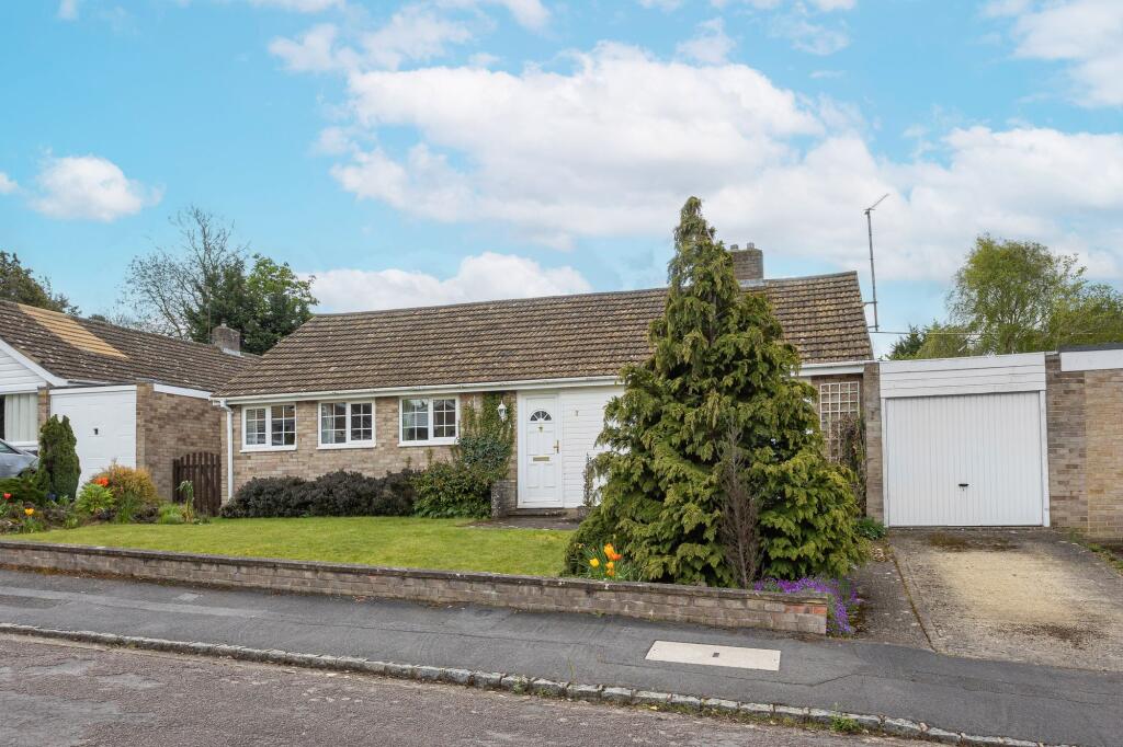 Main image of property: Hazel End, Garsington, OX44
