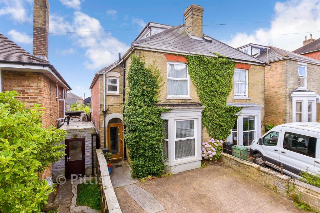 House in Cowes, Isle of Wight