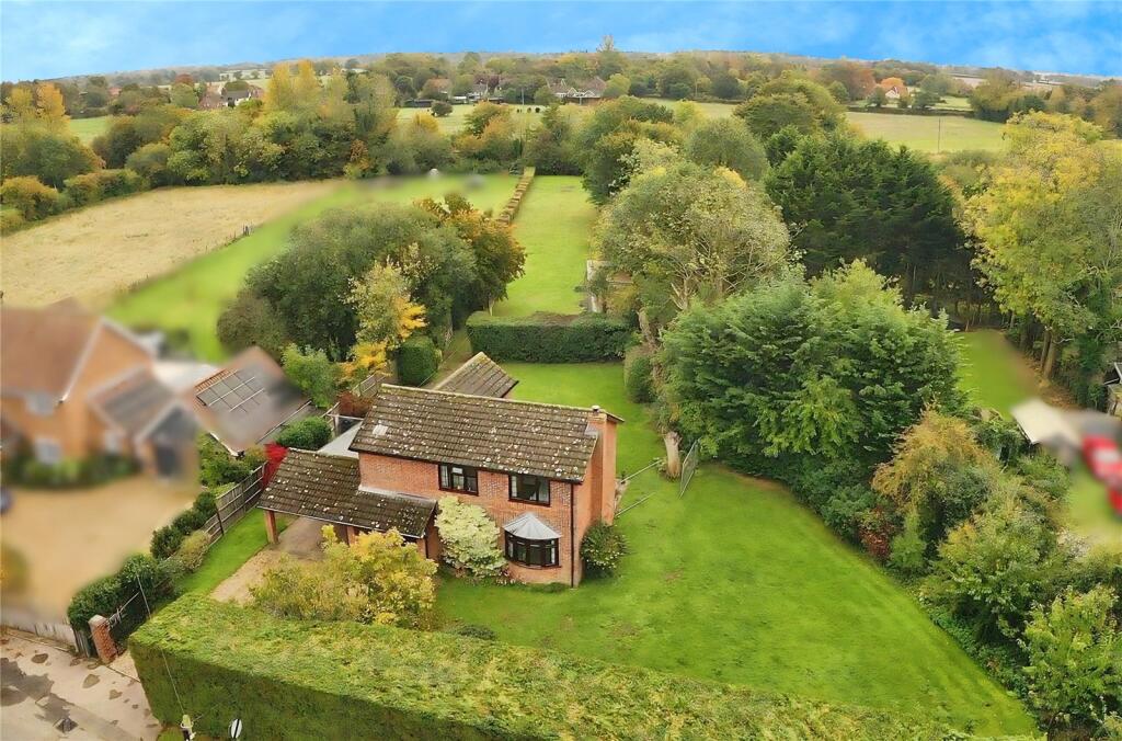 School Lane, Spooner Row, Wymondham, Norfolk, NR18 photo 2