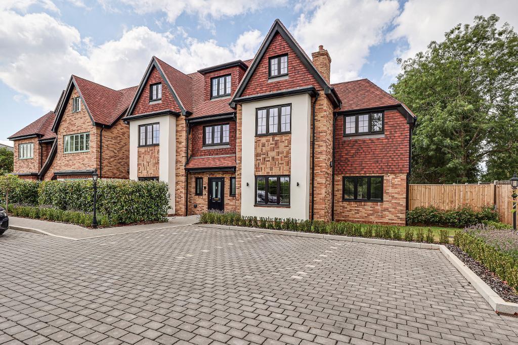Main image of property: Hillbury Road, Warlingham, Surrey, CR6 9TP
