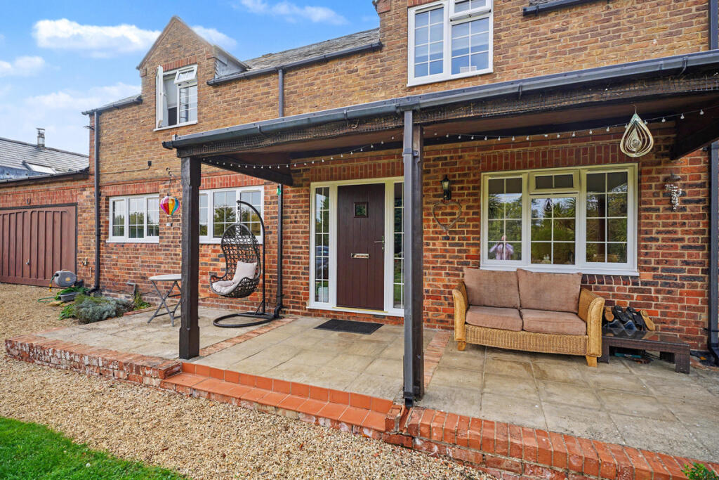 Whistlefield Cottages, Northampton, NN6 0AP - View 3