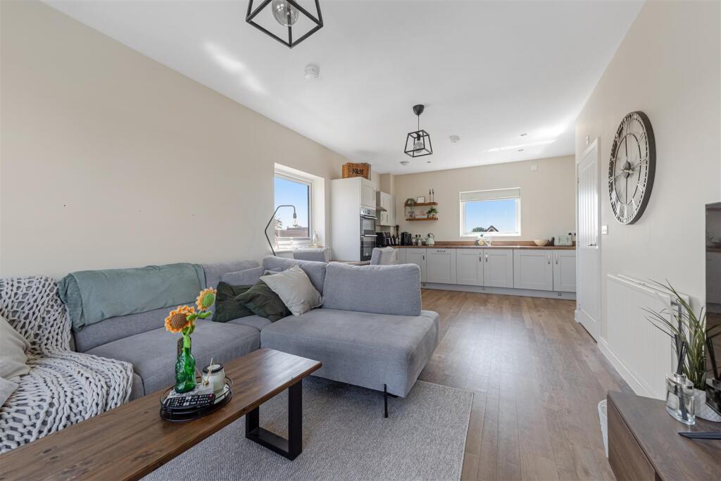Apartment in Banwell, North Somerset - View 5