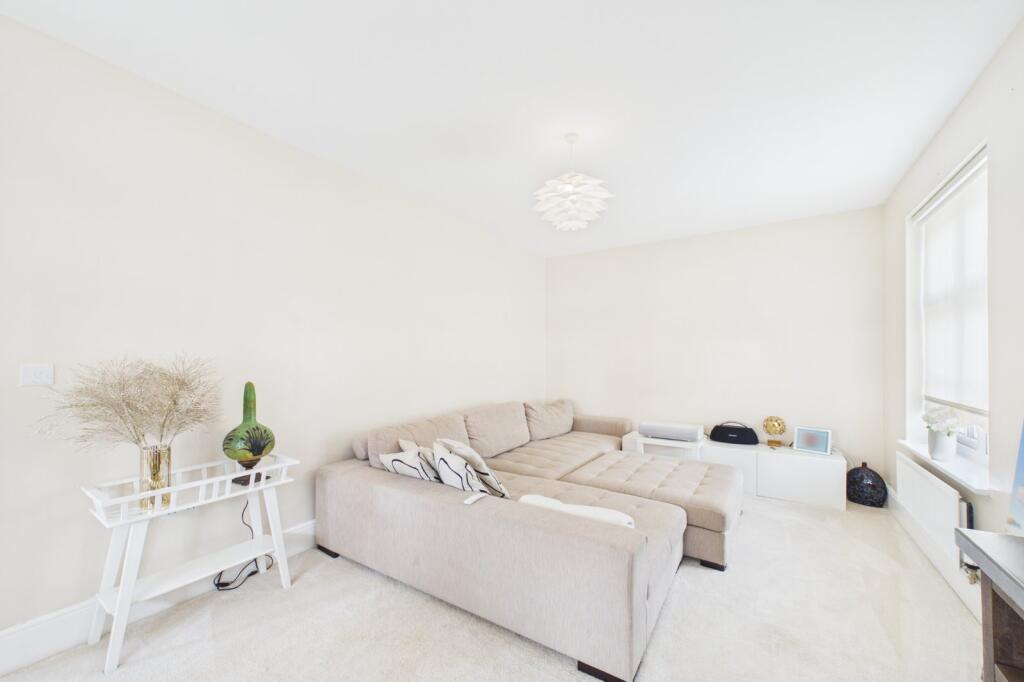 House in Reading - View 5
