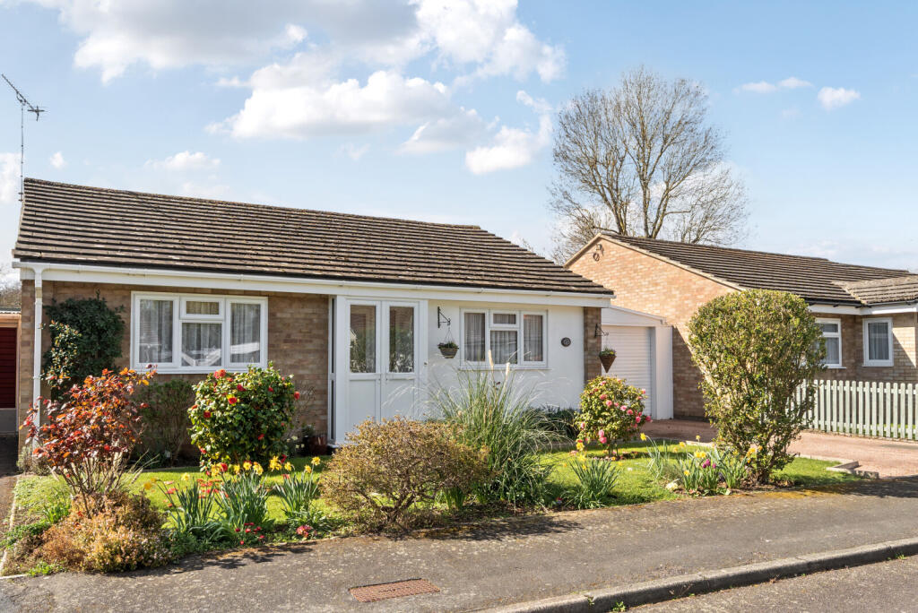 Main image of property: Lyndhurst Way, Chertsey, KT16