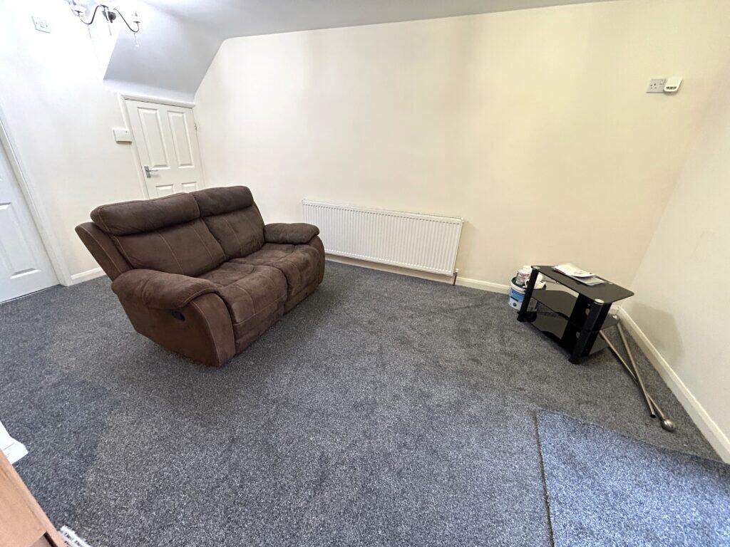 Apartment in Wakefield - View 3
